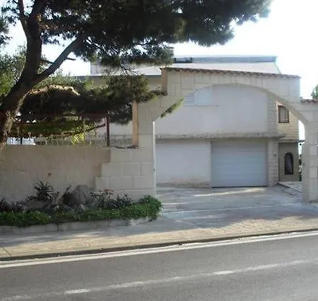 アパート D&m1 マカルスカ